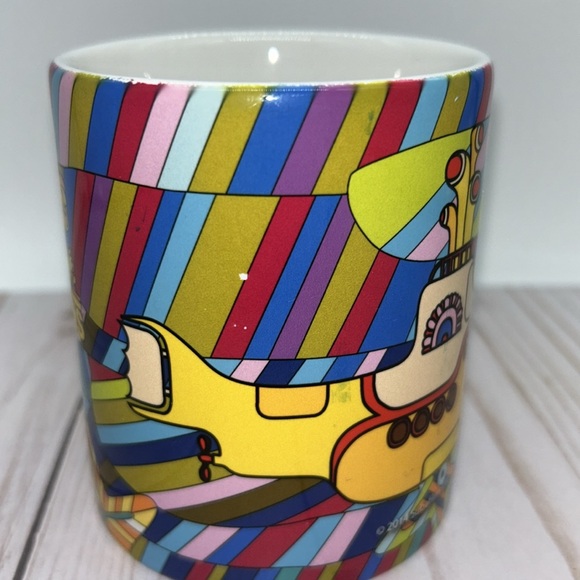 VANS x Beatles Yellow Submarine Footwear Promo 2014 12oz Coffee Mug - Picture 8 of 8